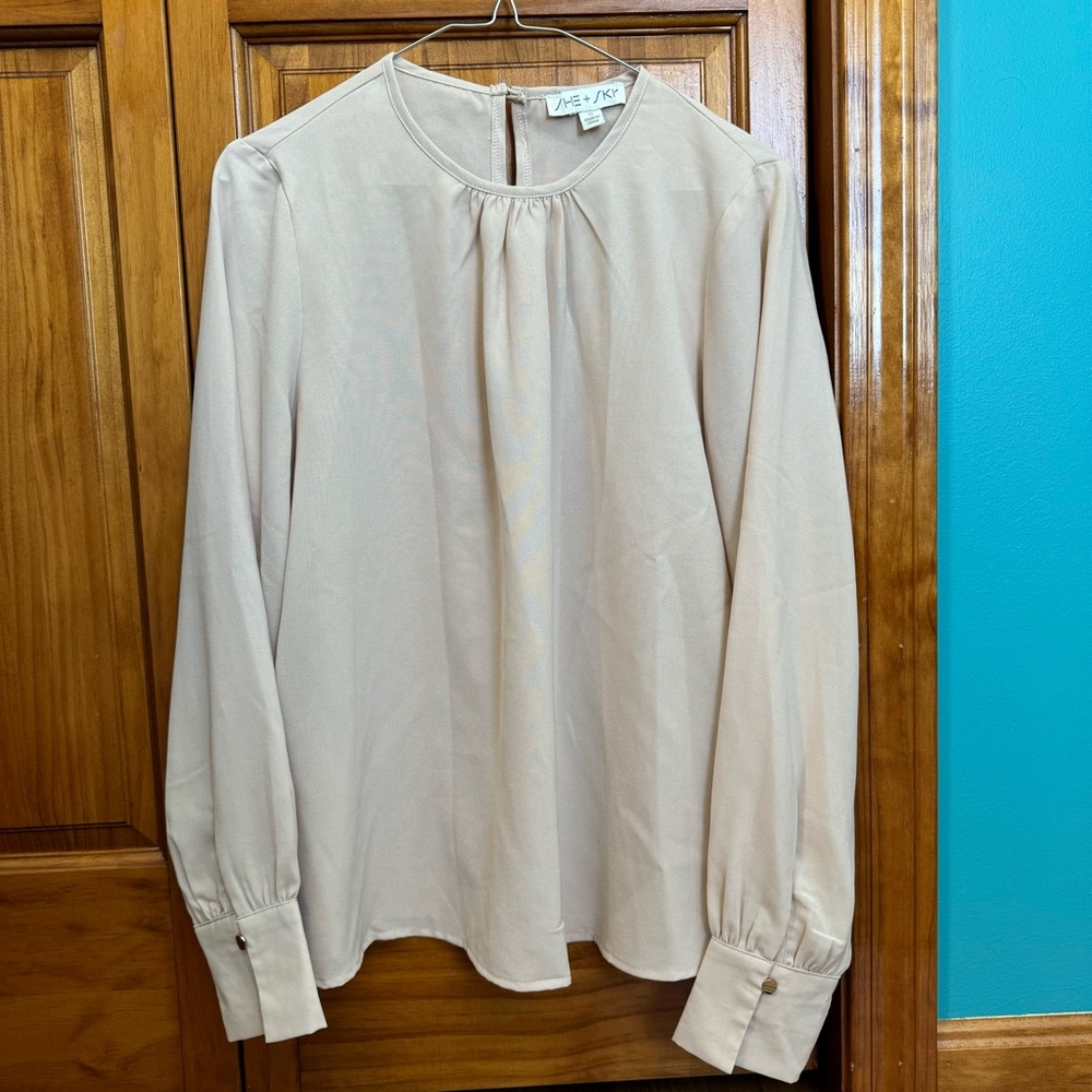 She + Sky Cream Women's Top